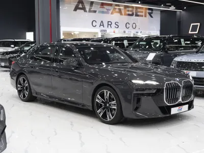 2026 بي ام دبليو الفئة السابعة 735أي