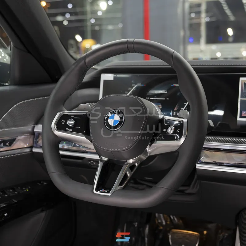 2026 بي ام دبليو الفئة السابعة 735أي