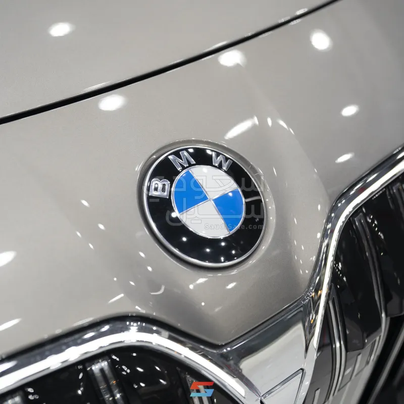 2026 بي ام دبليو الفئة السابعة 735أي