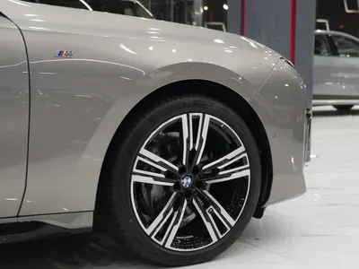 2026 بي ام دبليو الفئة السابعة 735أي