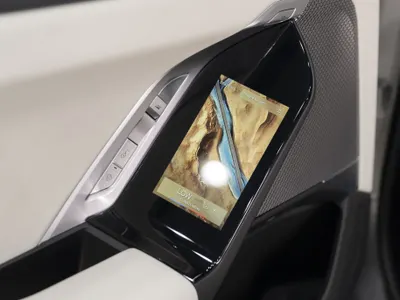 2026 بي ام دبليو الفئة السابعة 735أي