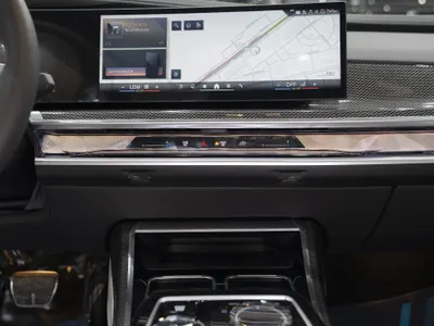 2026 بي ام دبليو الفئة السابعة 735أي