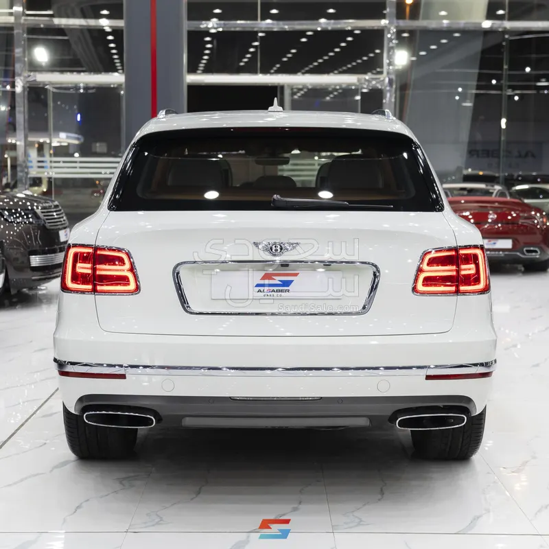 2017 بنتلي بنتايجا الاصدار الاول