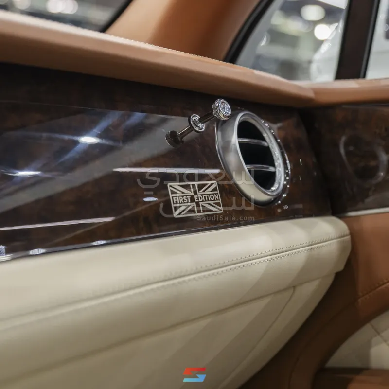 2017 بنتلي بنتايجا الاصدار الاول