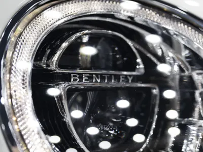 2017 بنتلي بنتايجا الاصدار الاول