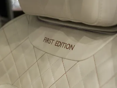 2017 بنتلي بنتايجا الاصدار الاول