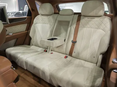 2017 بنتلي بنتايجا الاصدار الاول