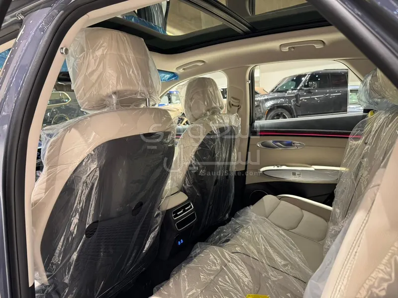 2026 جينيسيس جي في 70