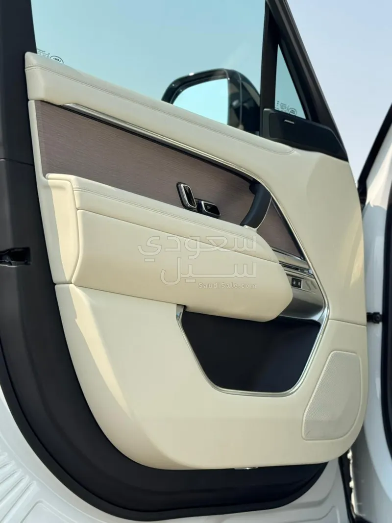 2024 لاند روفر رينج روفر فوج اس اي