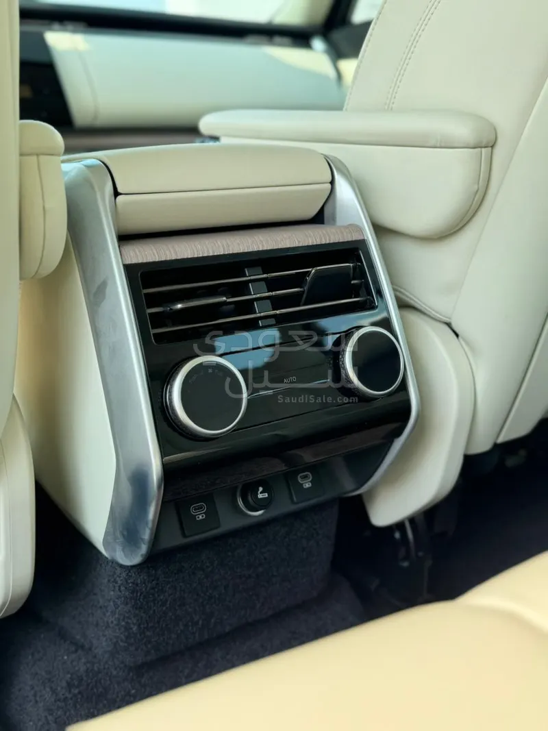 2024 لاند روفر رينج روفر فوج اس اي