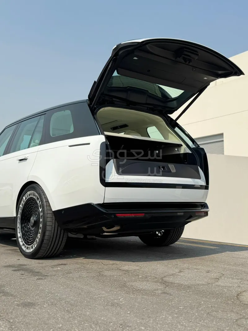 2024 لاند روفر رينج روفر فوج اس اي