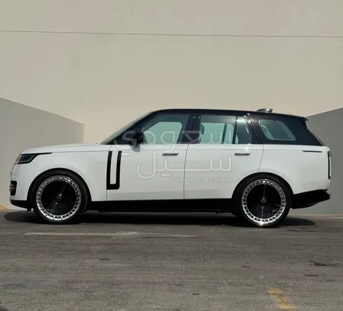 2024 لاند روفر رينج روفر فوج اس اي
