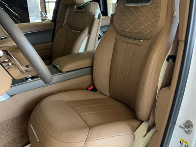 2025 لاند روفر رينج روفر اس في اوتوبيوغرافي