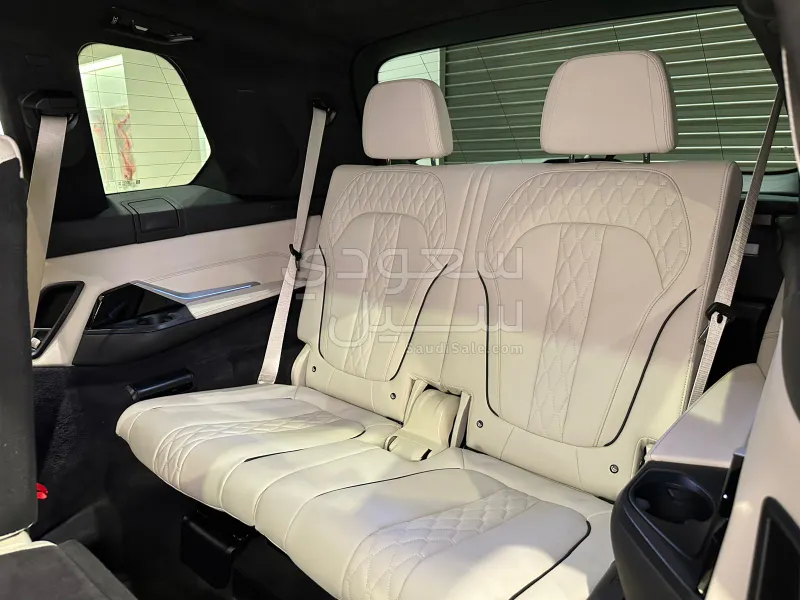 2024 BMW X Series 7