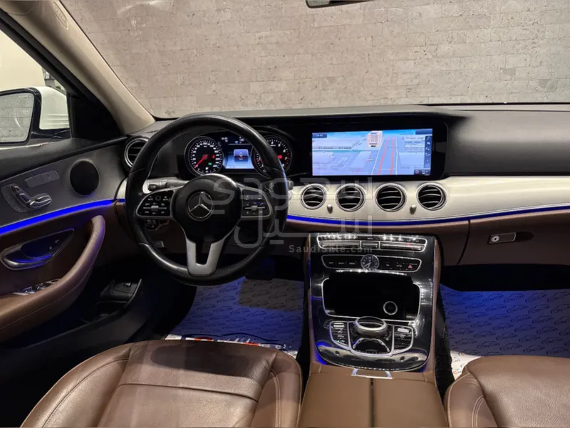 2018 مرسيدس - بنز إي 200