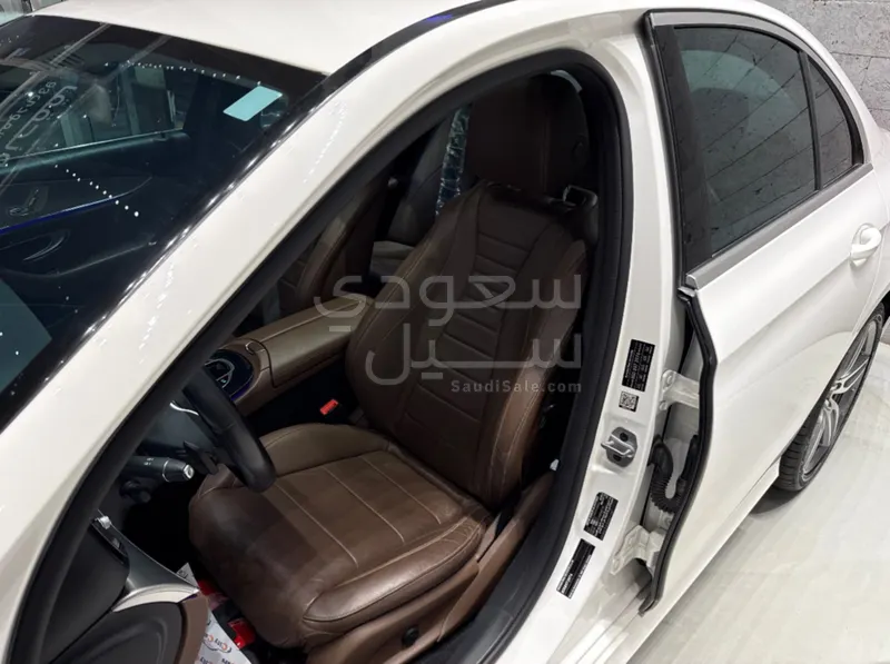 2018 مرسيدس - بنز إي 200