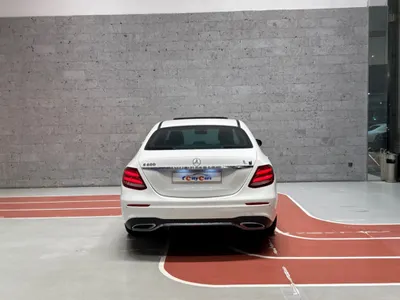 2018 مرسيدس - بنز إي 200