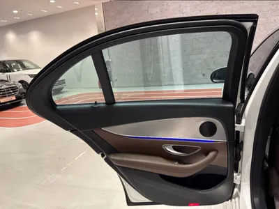 2018 مرسيدس - بنز إي 200