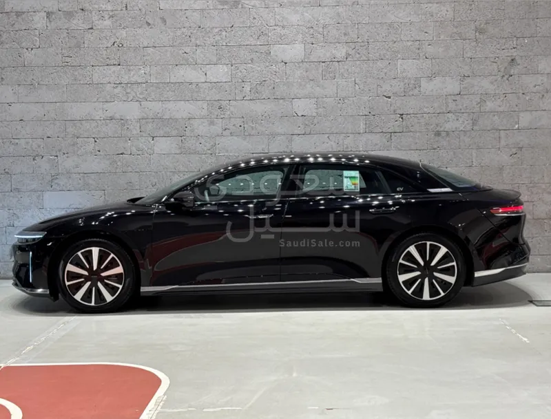 2025 لوسيد اير تورينج