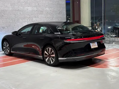 2025 لوسيد اير تورينج