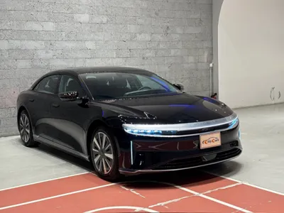 2025 لوسيد اير تورينج