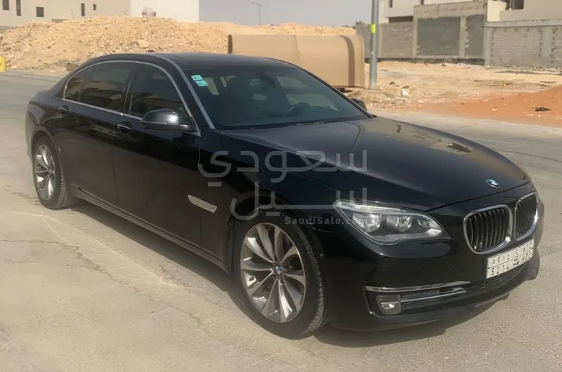 2015 بي ام دبليو الفئة السابعة 730 إل أي