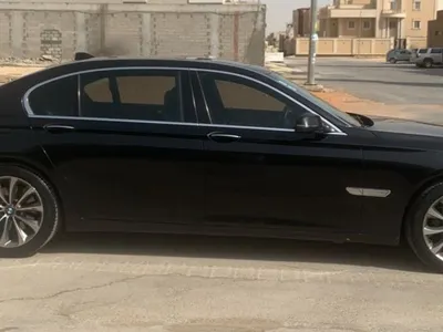 2015 بي ام دبليو الفئة السابعة 730 إل أي