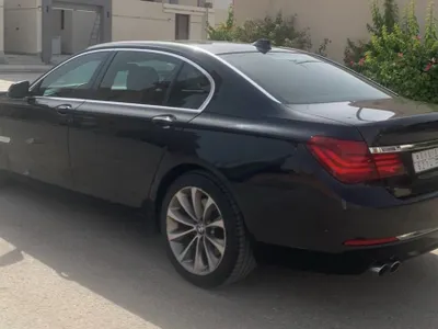 2015 بي ام دبليو الفئة السابعة 730 إل أي