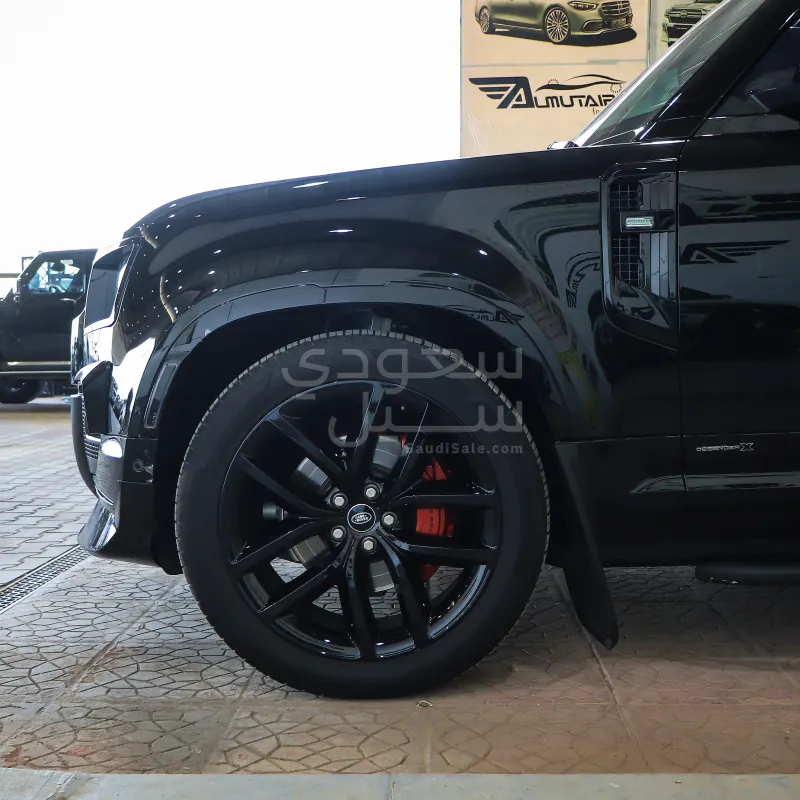 2021 لاند روفر ديفيندر اكس