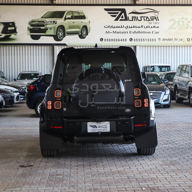 2021 لاند روفر ديفيندر اكس