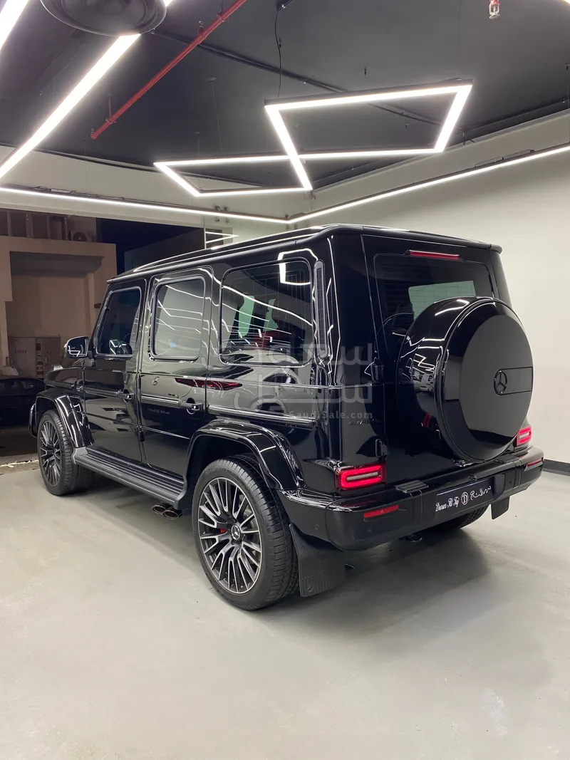 2025 مرسيدس - بنز جي 63 أي إم جي