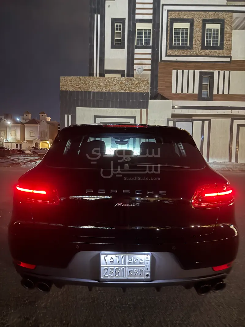 2018 بورش ماكان