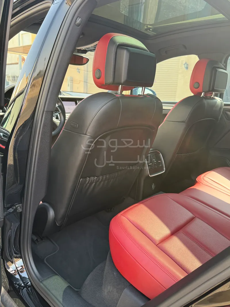 2018 بورش ماكان