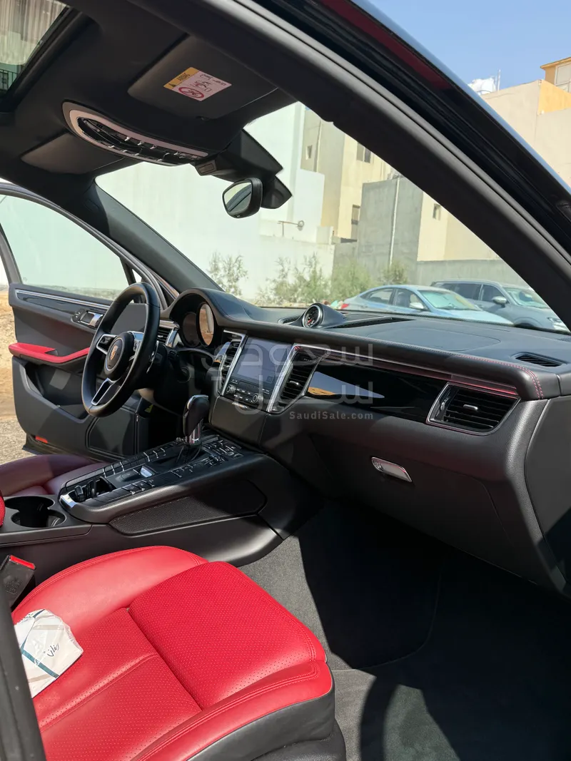 2018 بورش ماكان