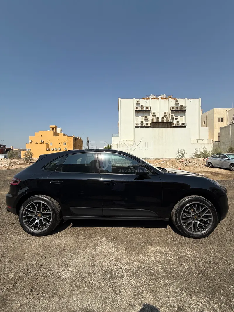 2018 بورش ماكان