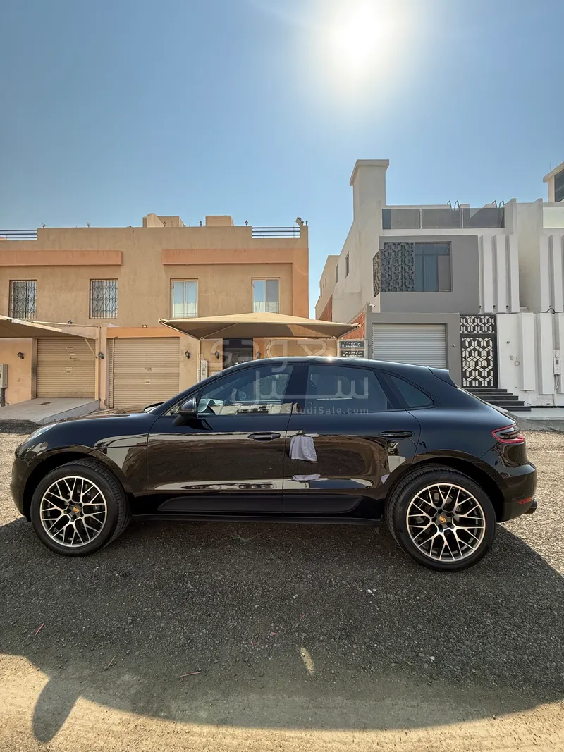 2018 بورش ماكان