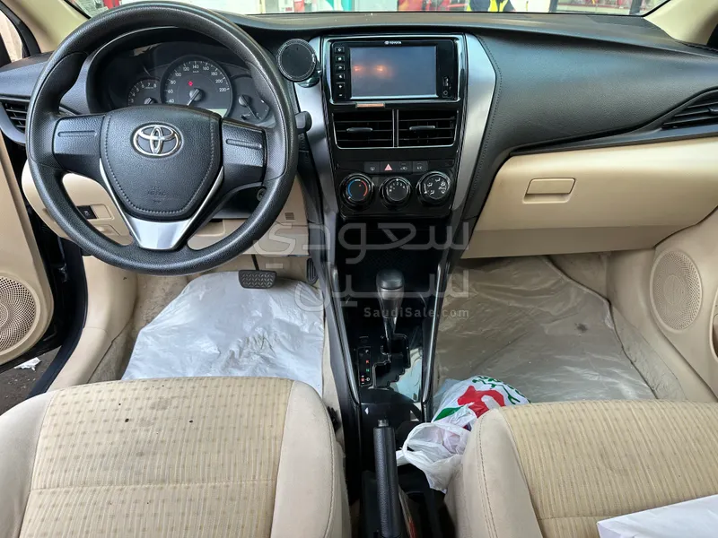 2021 تويوتا ياريس