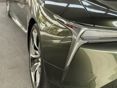 2022 لكزس إل سي 500