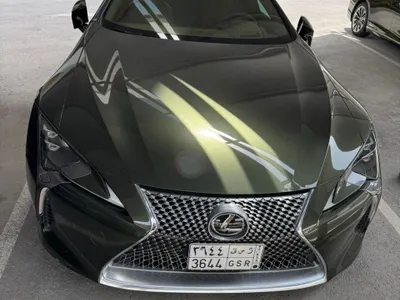 2022 لكزس إل سي 500