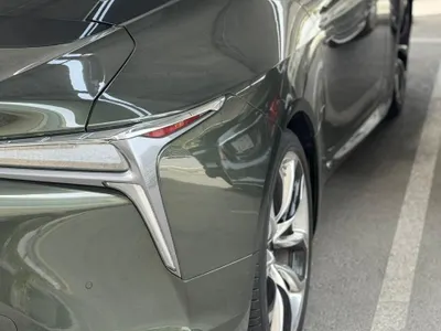 2022 لكزس إل سي 500