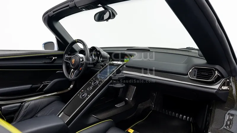 2015 بورش 918 سبايدر