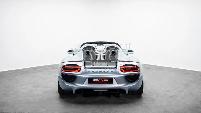 2015 بورش 918 سبايدر