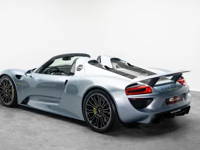2015 بورش 918 سبايدر