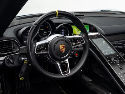 2015 بورش 918 سبايدر