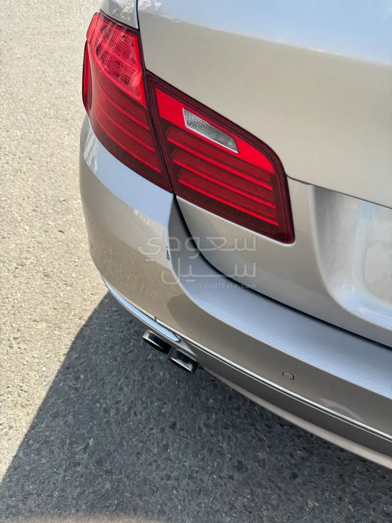 2016 بي ام دبليو الفئة الخامسة 520 أي