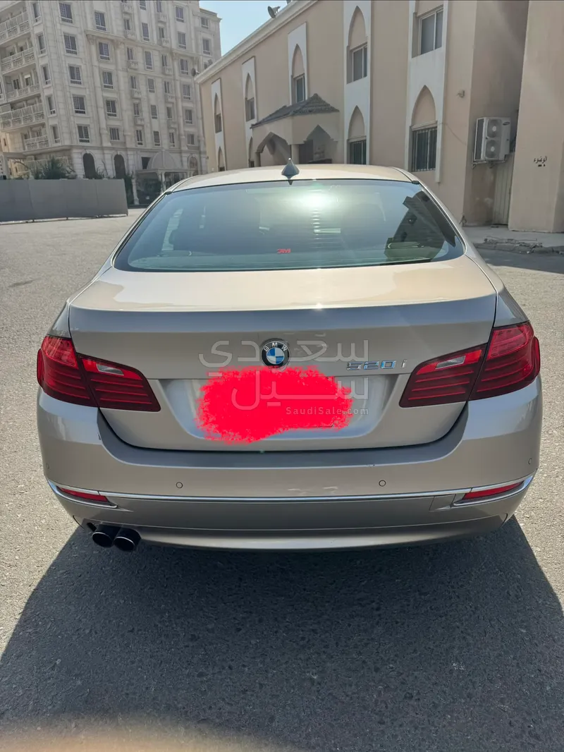 2016 بي ام دبليو الفئة الخامسة 520 أي