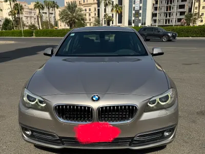 2016 بي ام دبليو الفئة الخامسة 520 أي