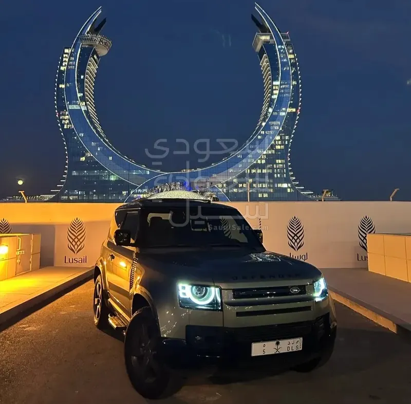 2023 لاند روفر ديفيندر 90