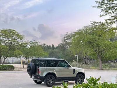 2023 لاند روفر ديفيندر 90