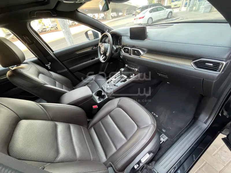 2021 مازدا سي اكس 5 سقنتشر